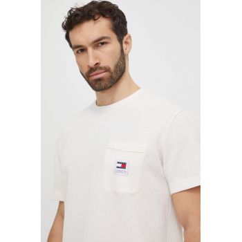 Tommy Jeans tricou bărbați, culoarea bej, uni DM0DM18651