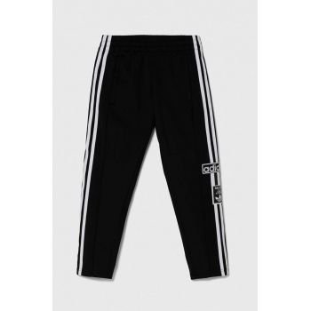 adidas Originals pantaloni de trening pentru copii culoarea negru, cu imprimeu