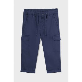 Mayoral pantaloni bebe cargo slim culoarea albastru marin, neted