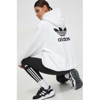 adidas Originals bluză femei, culoarea alb, cu glugă, cu imprimeu IP0586