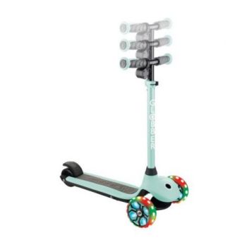 Trotineta globber e-motion 4, verde, autonomie 8-10 km