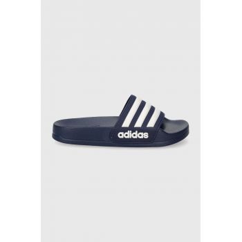 adidas slapi copii ADILETTE SHOWER K culoarea albastru marin ieftini