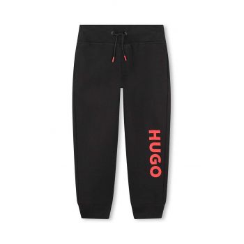 HUGO pantaloni de trening pentru copii culoarea negru, cu imprimeu