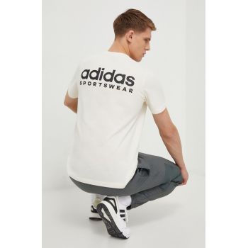 adidas tricou din bumbac bărbați, culoarea bej, cu imprimeu IX4454 ieftin
