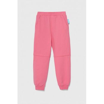 Emporio Armani pantaloni de trening din bumbac pentru copii x The Smurfs culoarea roz, neted