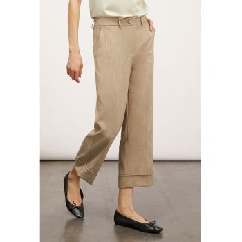 Pantaloni crop cu buzunare laterale