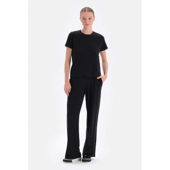 Pantaloni de trening cu buzunare laterale