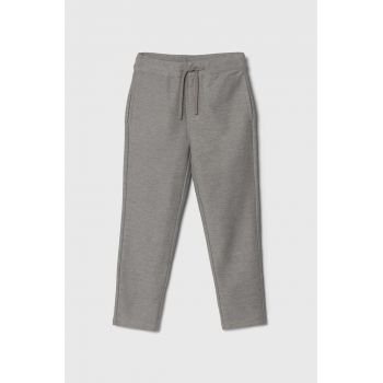 United Colors of Benetton pantaloni de bumbac pentru copii culoarea gri, neted