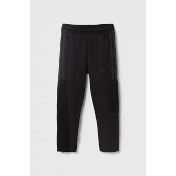 adidas pantaloni de trening pentru copii culoarea negru, cu imprimeu