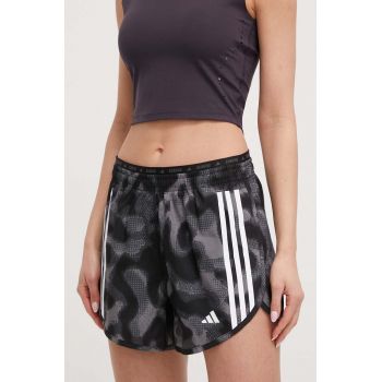 adidas Performance pantaloni scurți de alergare Own the Run culoarea gri, cu model, medium waist IK5011