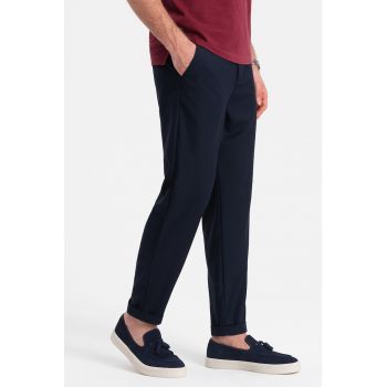 Pantaloni chino cu buzunare oblice