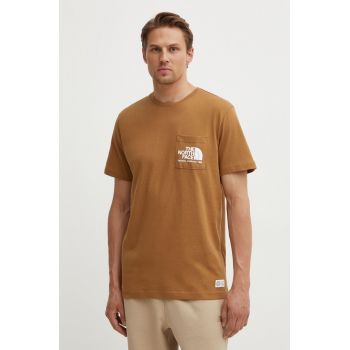 The North Face tricou din bumbac M Berkeley California Pocket S/S Tee barbati, culoarea maro, cu imprimeu, NF0A87U21731