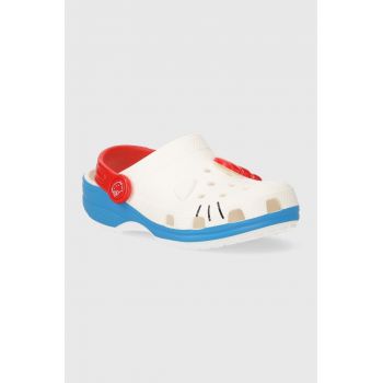 Crocs slapi copii HELLOITTY IAM CLASSIC CLOG culoarea alb