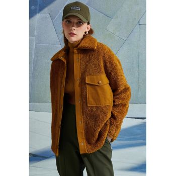 Jacheta-camasa supradimensionata din blana shearling sintetica cu buzunare aplicate