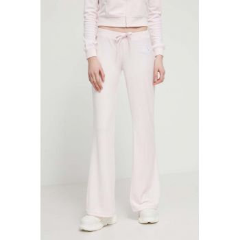 Juicy Couture pantaloni de trening din velur culoarea roz, cu imprimeu