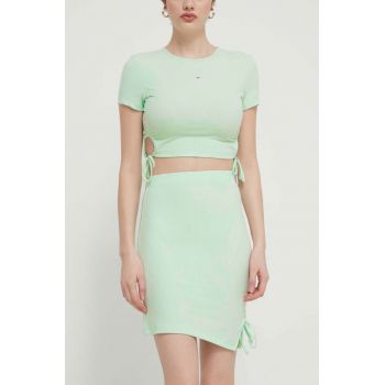 Tommy Jeans fustă culoarea verde, mini, creion, DW0DW17962