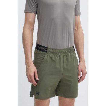 Under Armour pantaloni scurți de antrenament Vanish culoarea verde