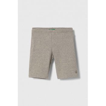 United Colors of Benetton pantaloni scurti copii culoarea gri, neted