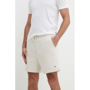 Tommy Jeans pantaloni scurți bărbați, culoarea bej DM0DM18978