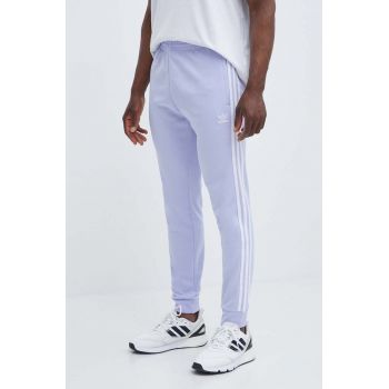 adidas Originals pantaloni de trening culoarea violet, cu imprimeu, IR9879