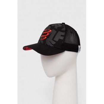 Compressport sapca Trucker Cap culoarea negru, modelator, CU00008B de firma originala