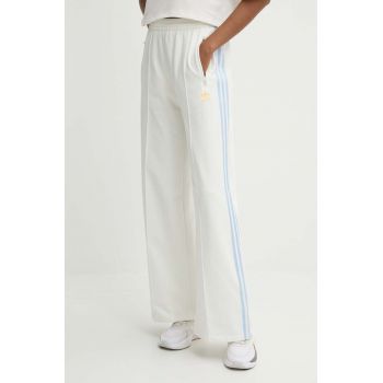 adidas Originals pantaloni de trening culoarea alb, cu imprimeu, IT9838