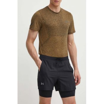 Under Armour pantaloni scurți de alergare Launch culoarea negru