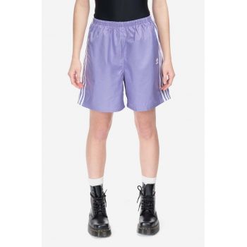 adidas Originals pantaloni scurți femei, culoarea violet, cu imprimeu, high waist IB7300-violet