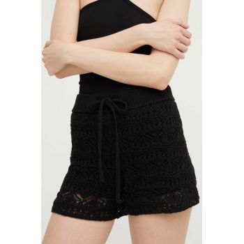 IRO pantaloni scurți din amestec de in culoarea negru, neted, high waist