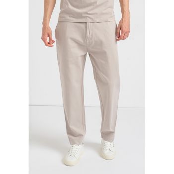 Pantaloni chino cu croiala conica Zeebo