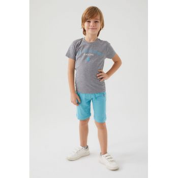 Set de tricou cu imprimeu logo si pantaloni scurti - 2 piese