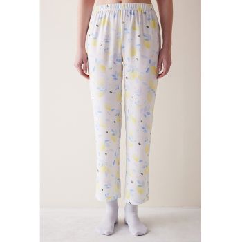 Pantaloni de pijama cu talie inalta si model cu fructe la reducere