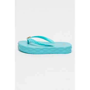 Papuci flip-flop cu talpa flatform