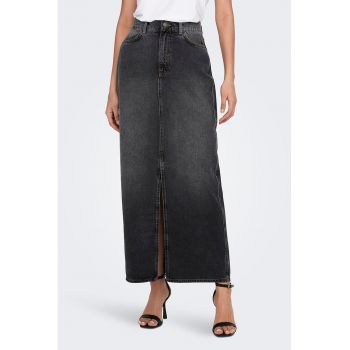 Fusta lunga de denim cu slit frontal la reducere