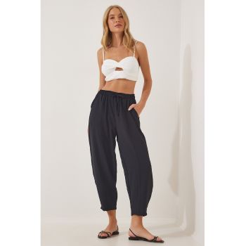 Pantaloni crop cu talie inalta