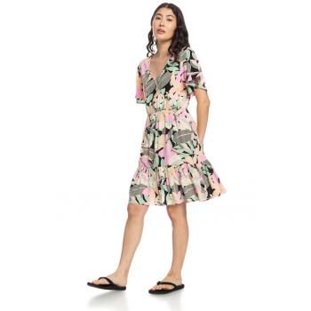 Rochie mini cu model floral la reducere