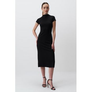 Rochie midi cu maneci scurte si slit pe spate