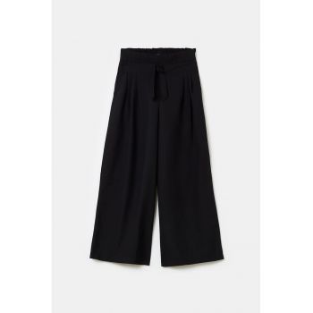 Pantaloni crop cu banda elastica in talie si snur de ajustare