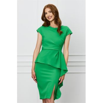 Rochie verde cu peplum si volan pe fusta