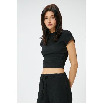 Tricou crop cu aspect texturat