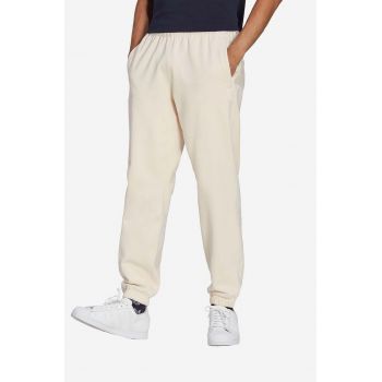 adidas Originals pantaloni de trening culoarea bej, uni HB7500-cream