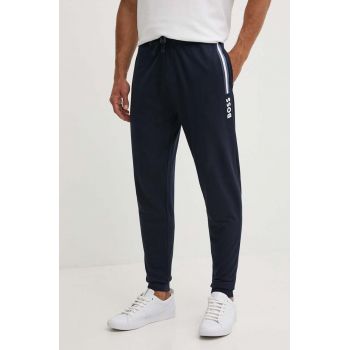 BOSS pantaloni de trening din bumbac culoarea albastru marin, cu imprimeu, 50521769