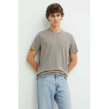 Hollister Co. tricou din bumbac barbati, culoarea maro, neted