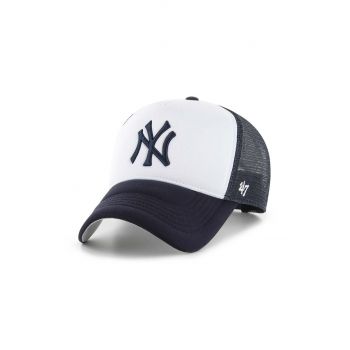 47 brand sapca MLB New York Yankees culoarea albastru marin, cu imprimeu, B-TRTFM17KPP-NY de firma originala