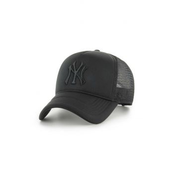 47 brand sapca MLB New York Yankees culoarea negru, cu imprimeu, B-TRTFM17KPP-BK de firma originala