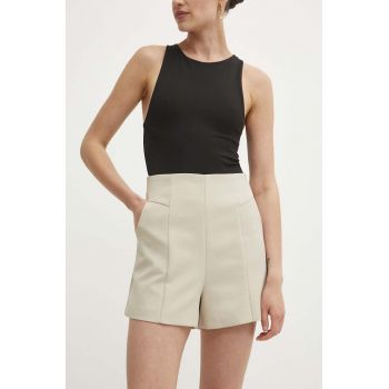 Answear Lab pantaloni scurti femei, culoarea bej, neted, high waist