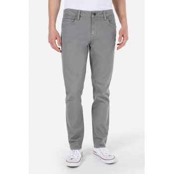 Pantaloni slim fit cu talie medie