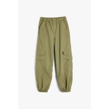 Pantaloni cargo cu talie elastica