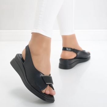 Sandale dama cu platforma Negre din Piele Ecologica Maerin ieftine