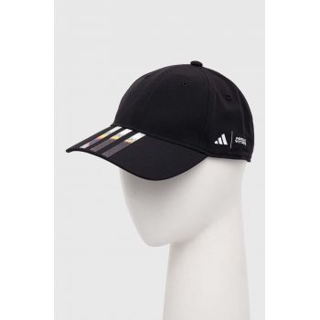 adidas sapca Pride culoarea negru, cu imprimeu, IZ5016 de firma originala